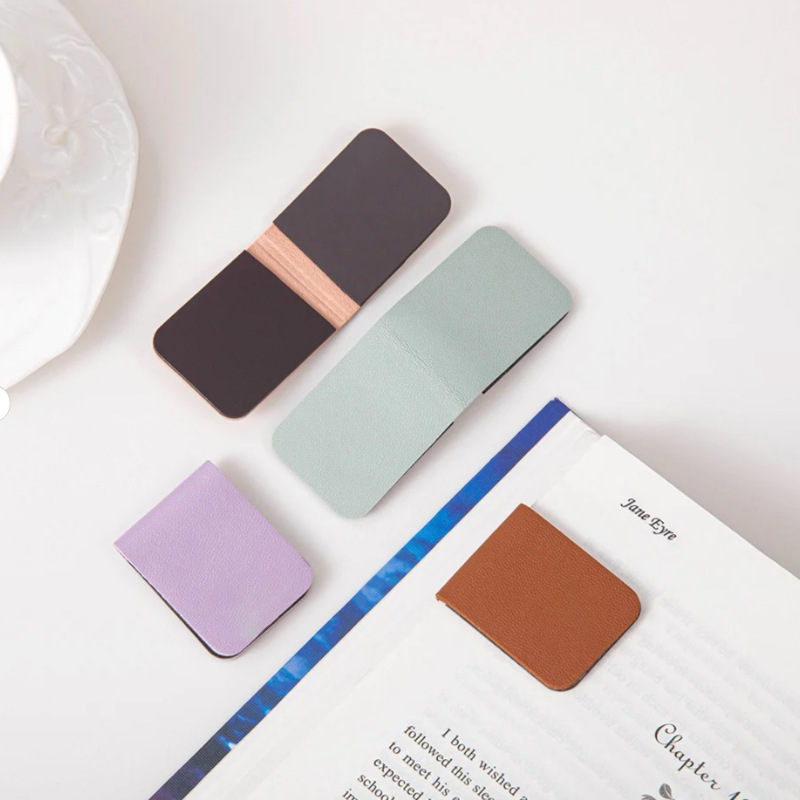 Bookmark Magnetic Clip - Marcador Magnético de Couro Premium, Formato